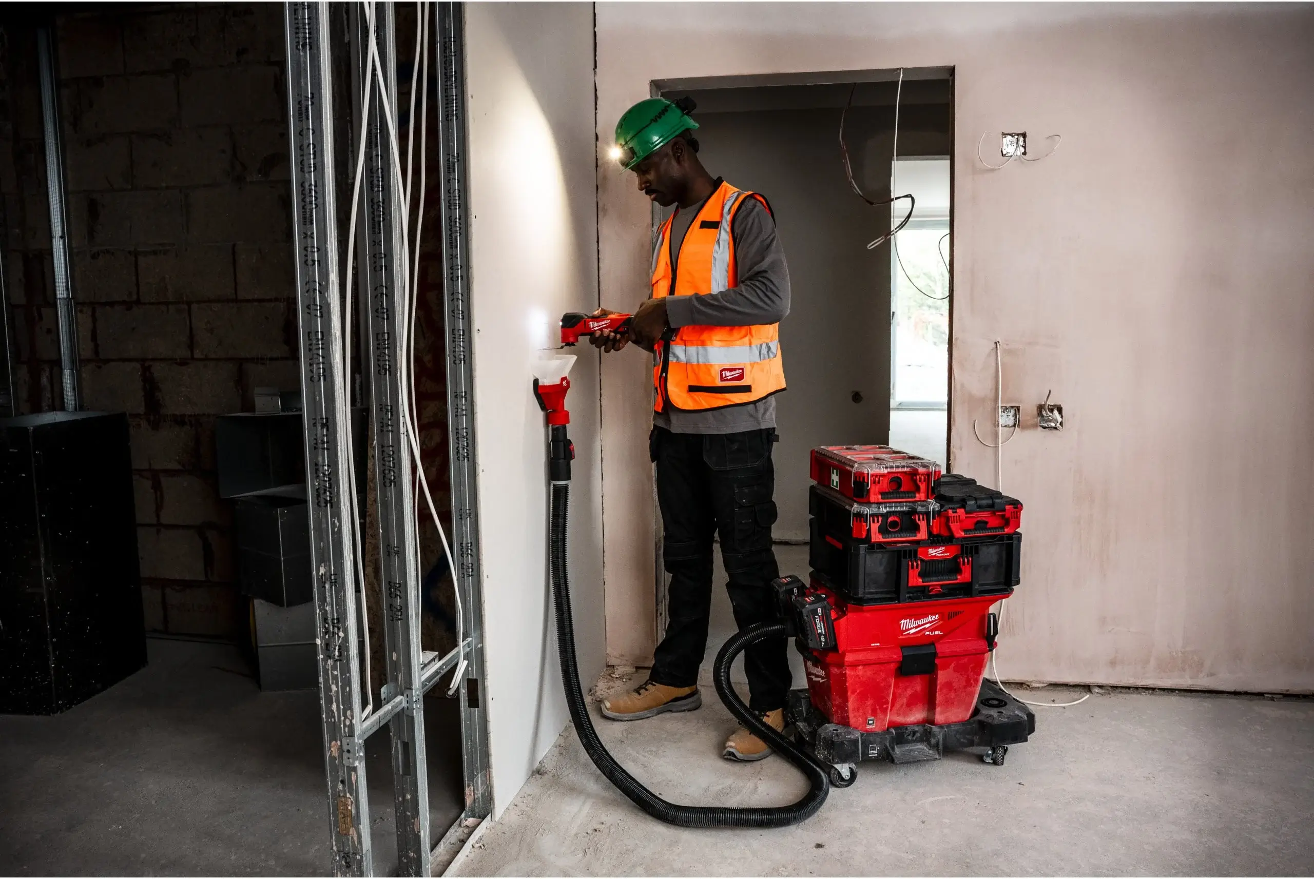 odkurzacz przemyslowy M18 FUEL Milwaukee 2x akumulator